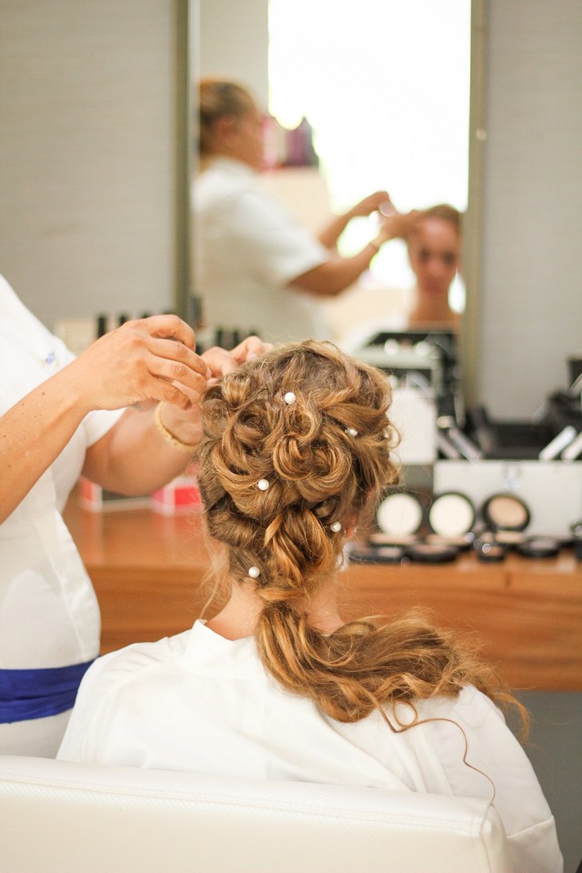 Bridal hair fashion sample